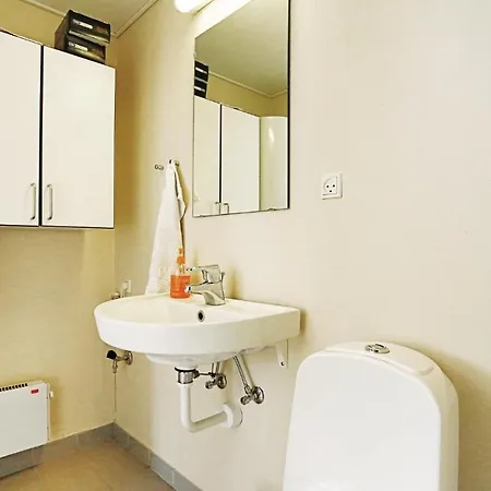 Two-bedroom In Apartamento